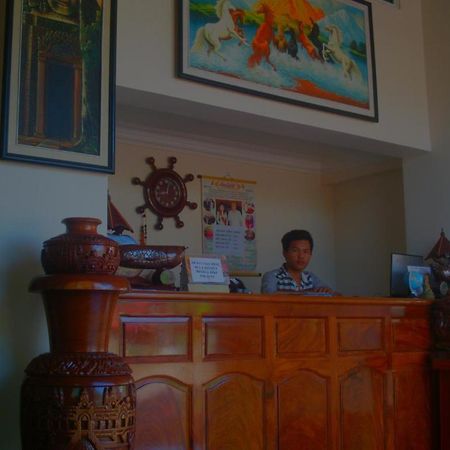 Old Town Guesthouse Kampot Bagian luar foto