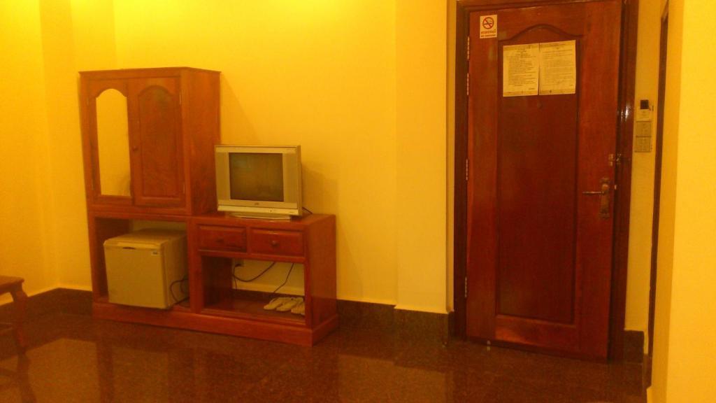 Old Town Guesthouse Kampot Ruang foto