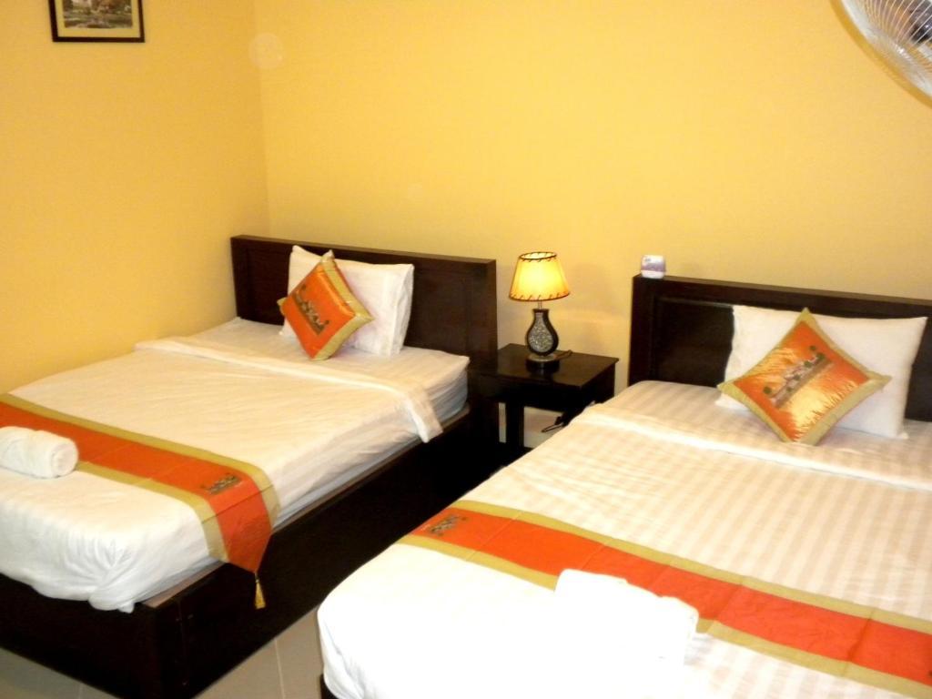 Old Town Guesthouse Kampot Ruang foto
