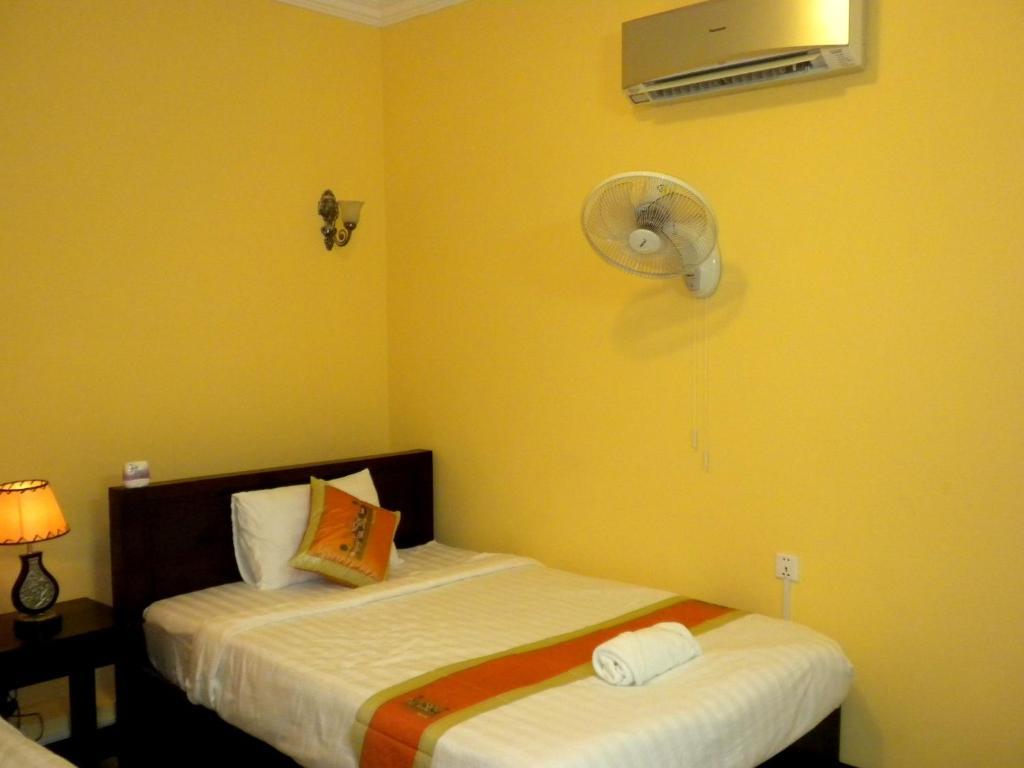 Old Town Guesthouse Kampot Bagian luar foto